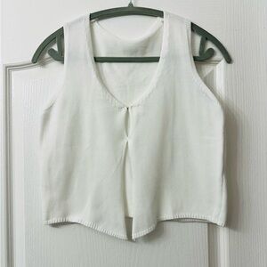 Elegant White Sleeveless Top